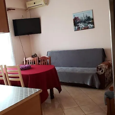 Henry's Lungomare Vlorë